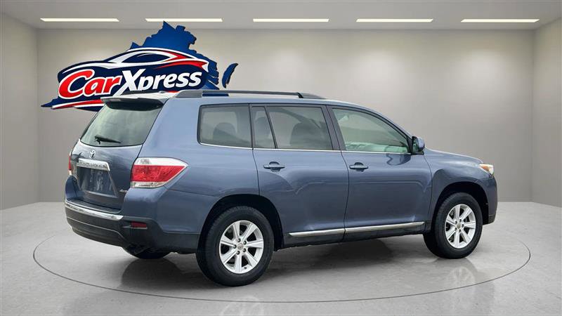 Used 2012 Toyota Highlander SE w/ Tow Pkg AWD/4WD image 7