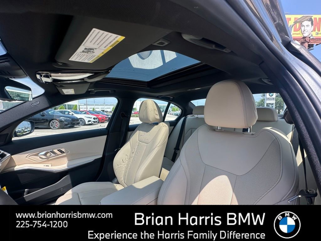 Certified 2025 BMW 330i Sedan w/ Convenience Package image 15