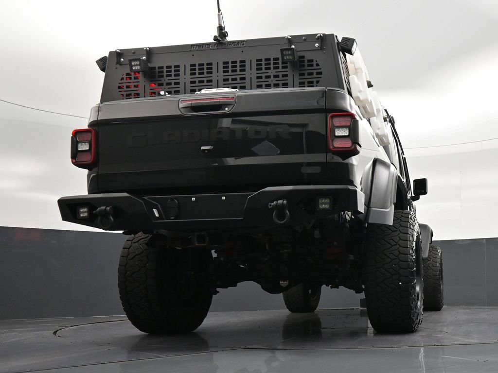 Used 2020 Jeep Gladiator Overland AWD/4WD image 43