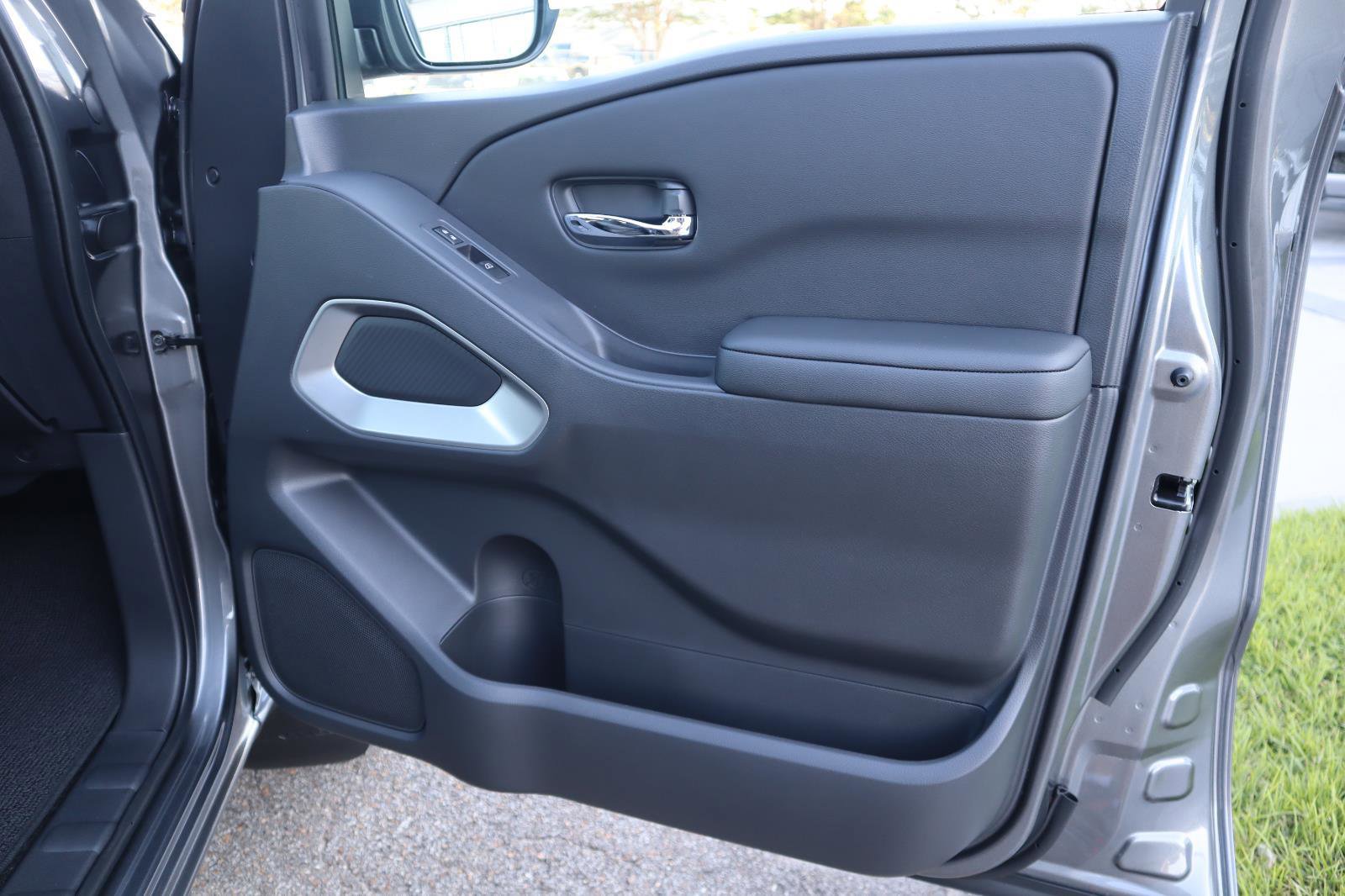 New 2026 Nissan Frontier SV image 44