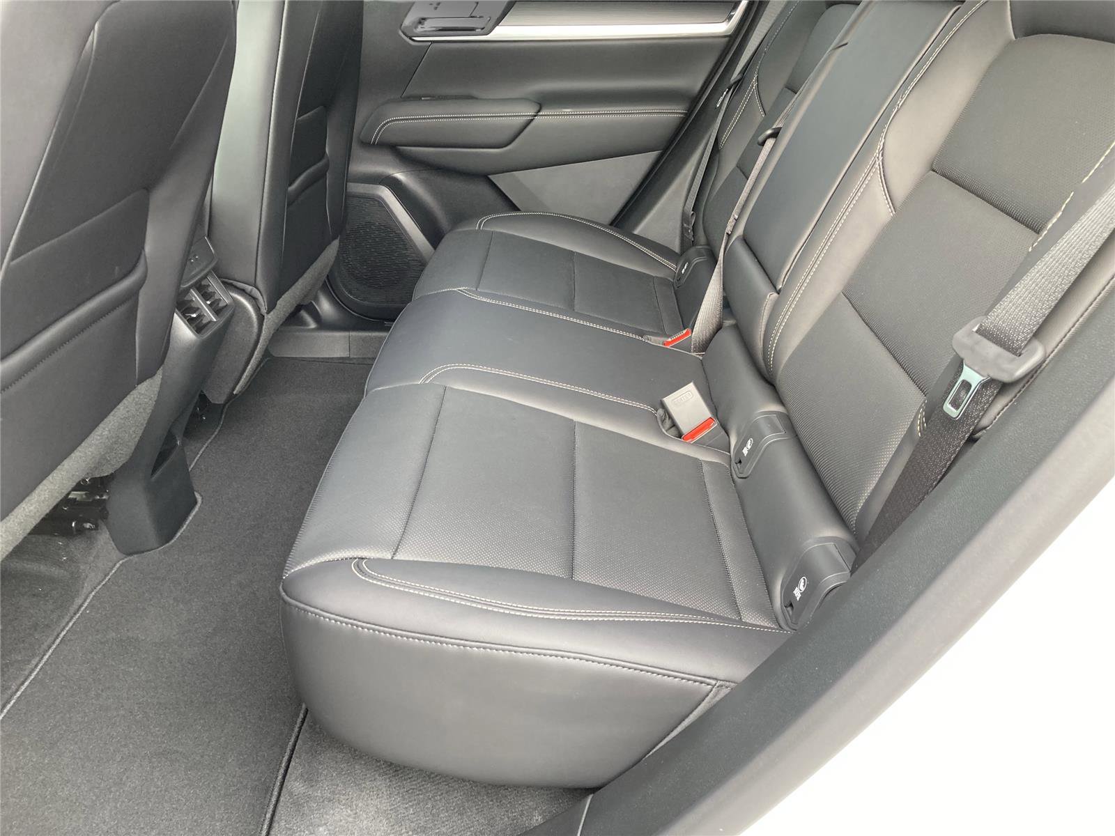 New 2026 GMC Terrain Elevation w/ Elevation Premium Package image 14