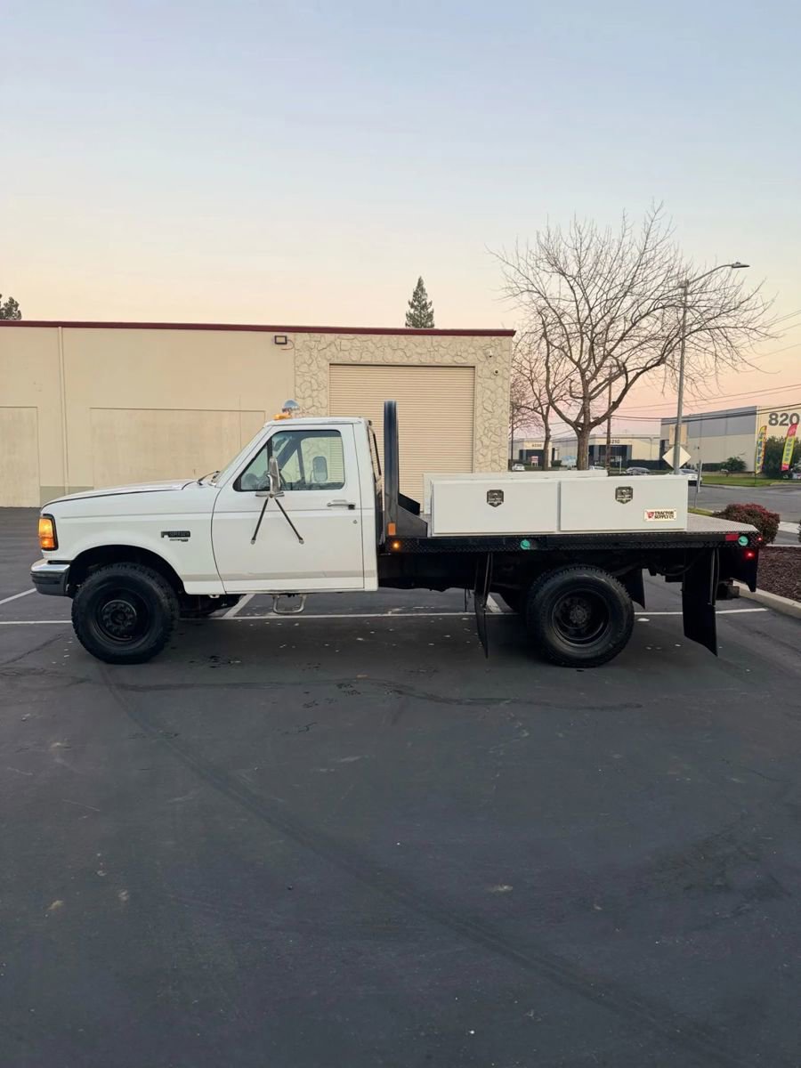 Used 1997 Ford F450 2WD Regular Cab Super Duty image 4