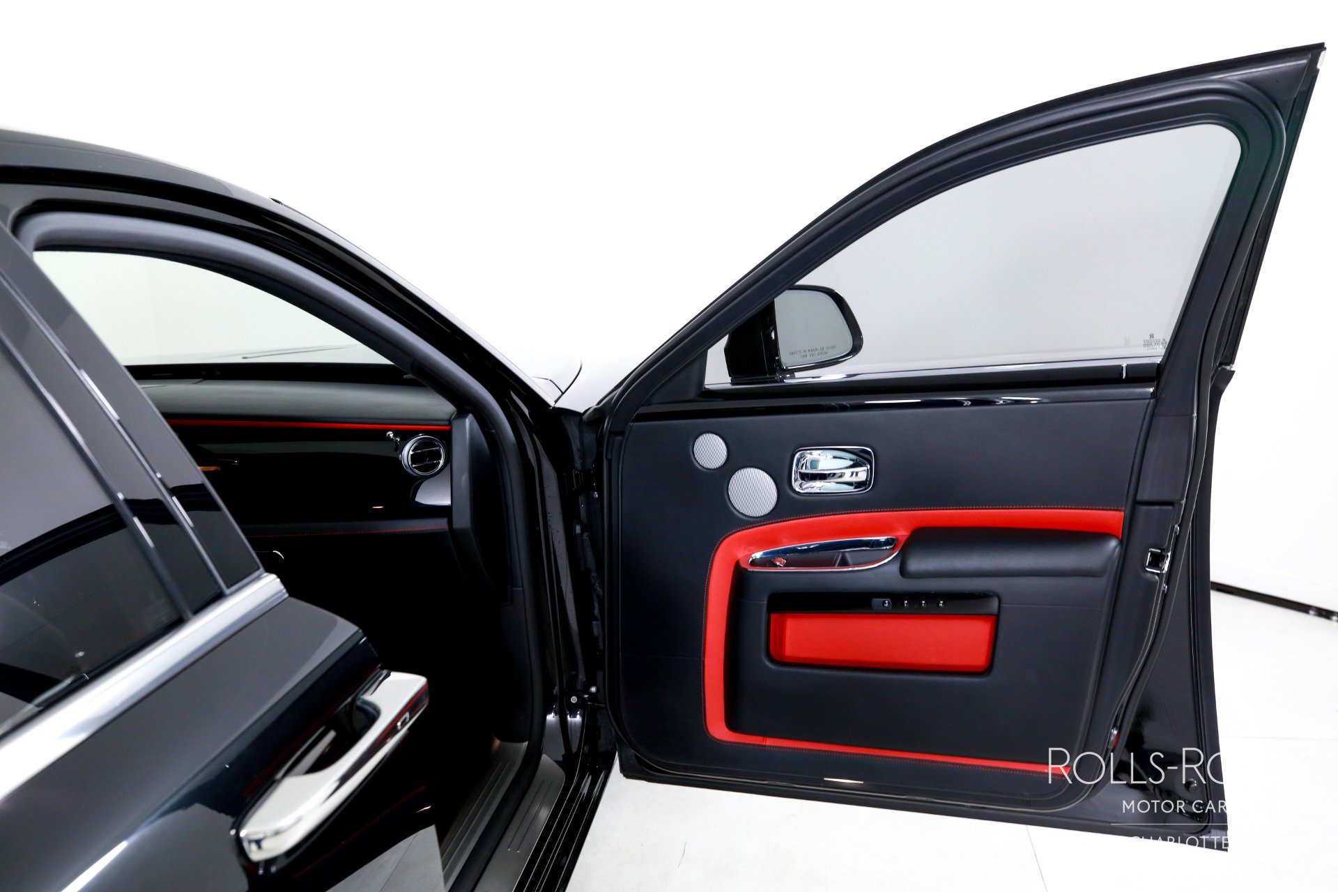 Used 2019 Rolls-Royce Ghost image 26