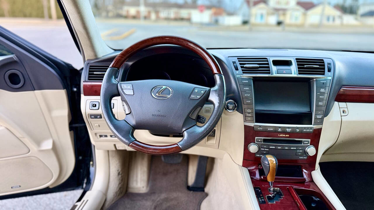 Used 2010 Lexus LS 460 L image 17