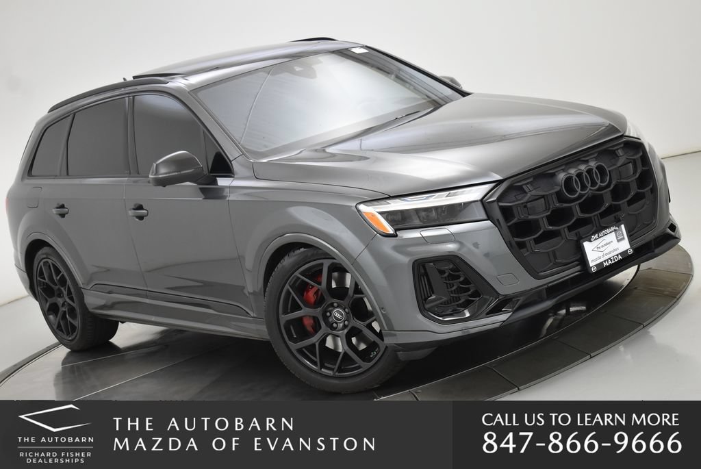 Used 2025 Audi SQ7 Prestige AWD/4WD image 2