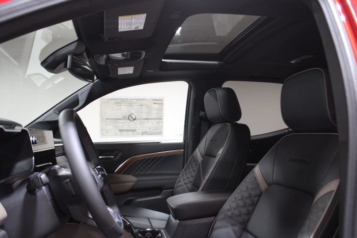 New 2026 GMC Canyon Denali AWD/4WD image 4