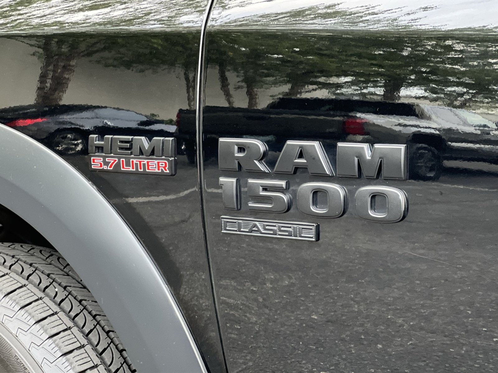 Used 2019 RAM 1500 Classic Warlock w/ Electronics Group AWD/4WD image 28