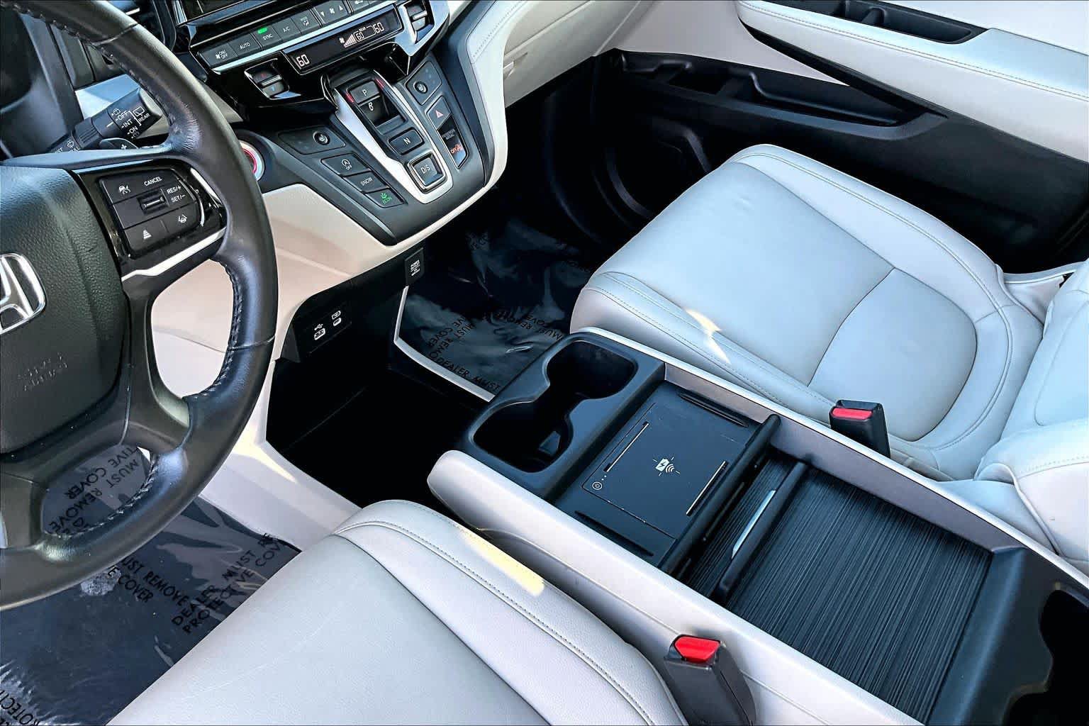 Used 2025 Honda Odyssey EX-L image 17