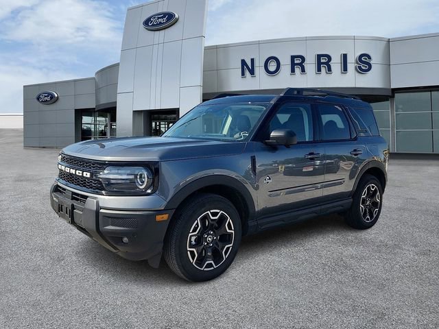 Certified 2025 Ford Bronco Sport Outer Banks w/ Outer Banks Tech Package+ AWD/4WD image 2