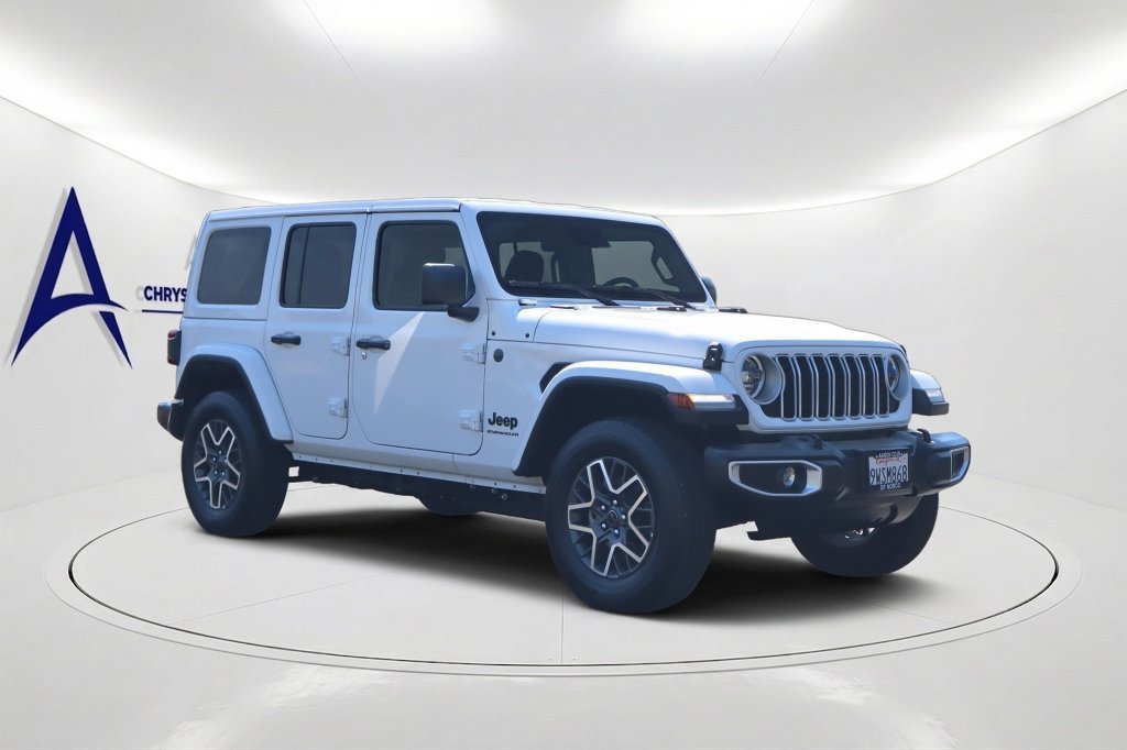 Certified 2026 Jeep Wrangler Unlimited Sahara AWD/4WD image 3