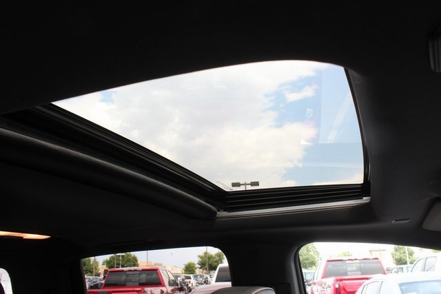 New 2026 GMC Canyon Denali w/ LPO, Denali Black Edition image 5