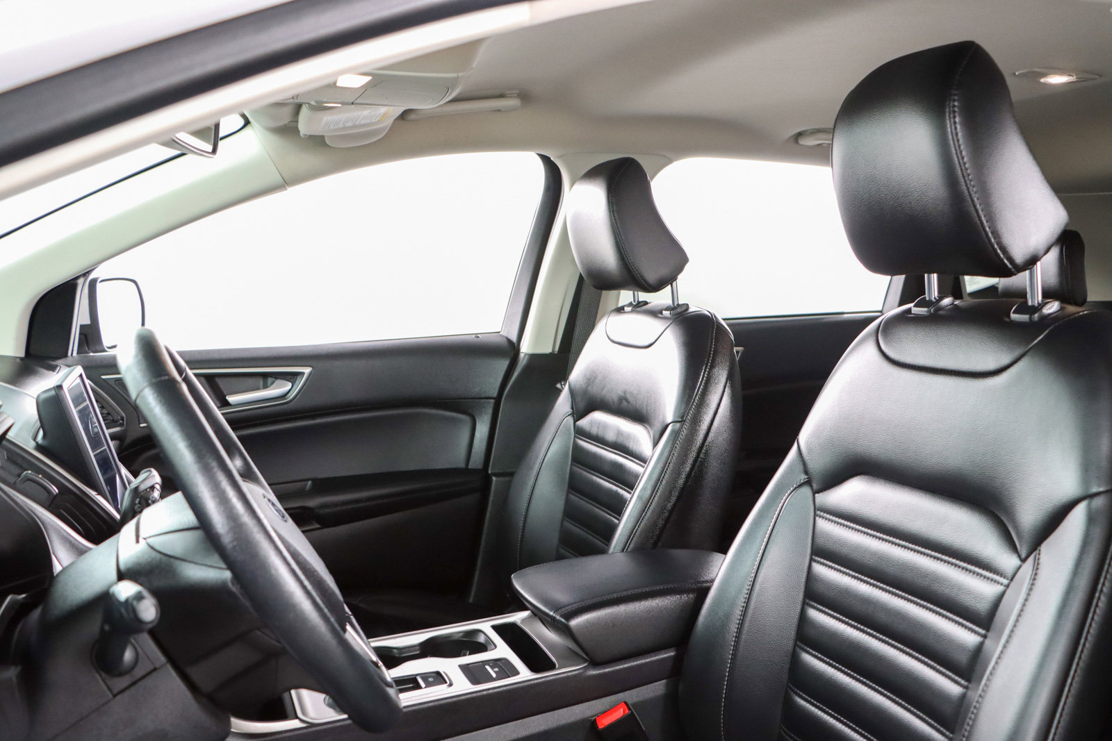 Used 2024 Ford Edge SEL image 23