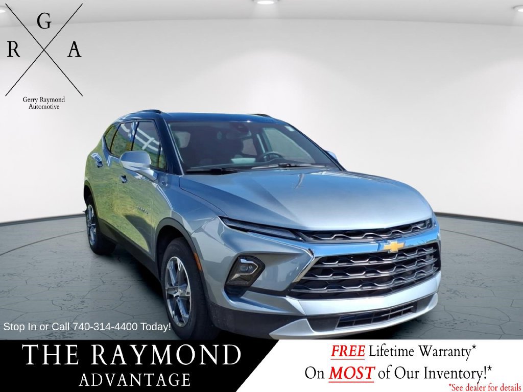 Used 2026 Chevrolet Blazer LT w/ Convenience Package AWD/4WD image 3