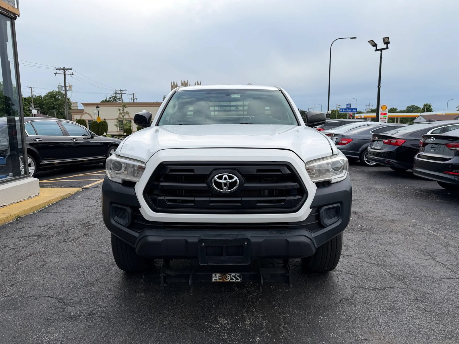 Used 2016 Toyota Tacoma SR AWD/4WD image 2