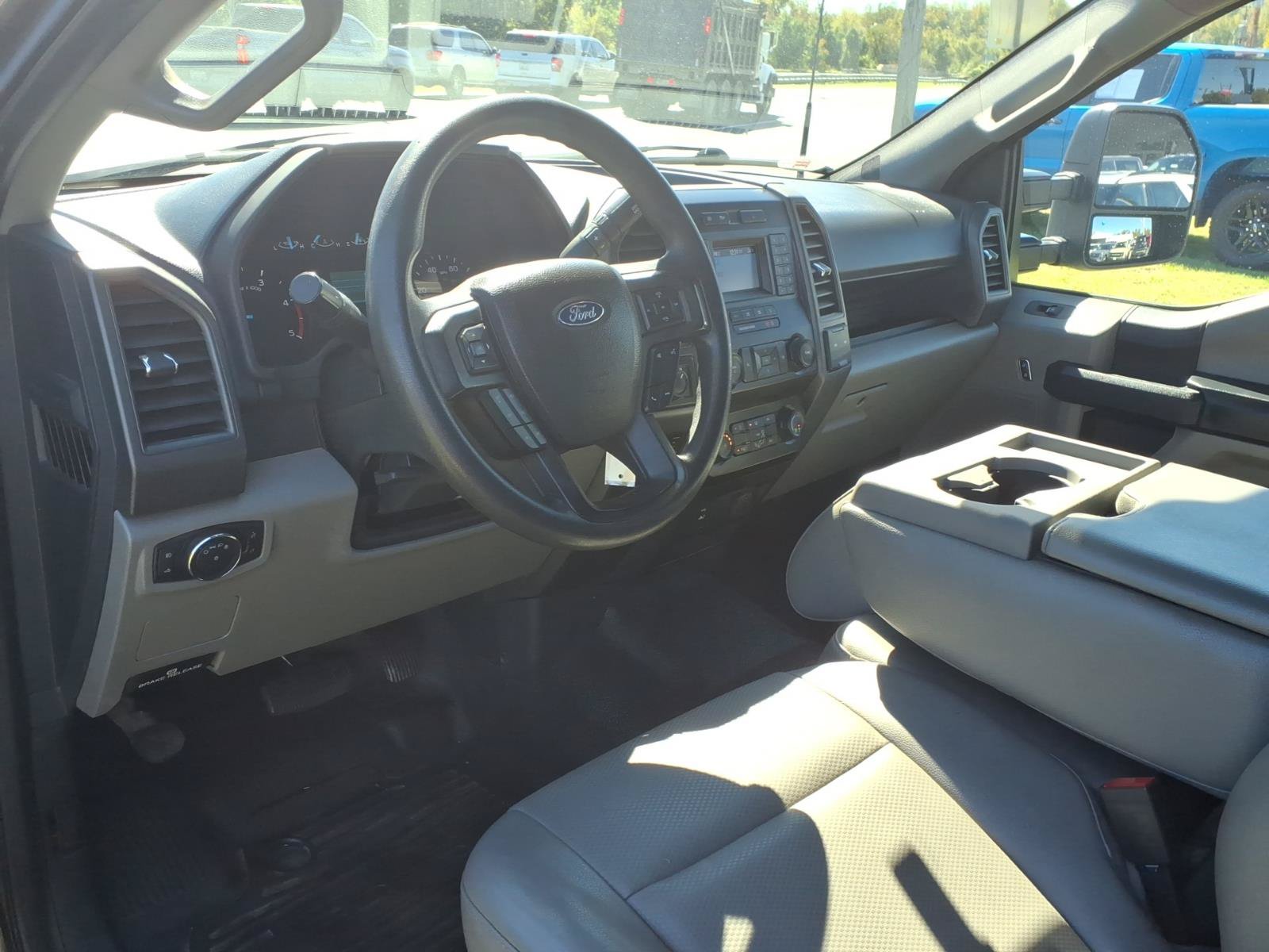 Used 2022 Ford F350 XL w/ Power Equipment Group AWD/4WD image 26