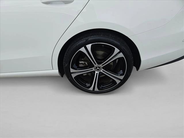 Used 2023 Mercedes-Benz C 300 Sedan image 9