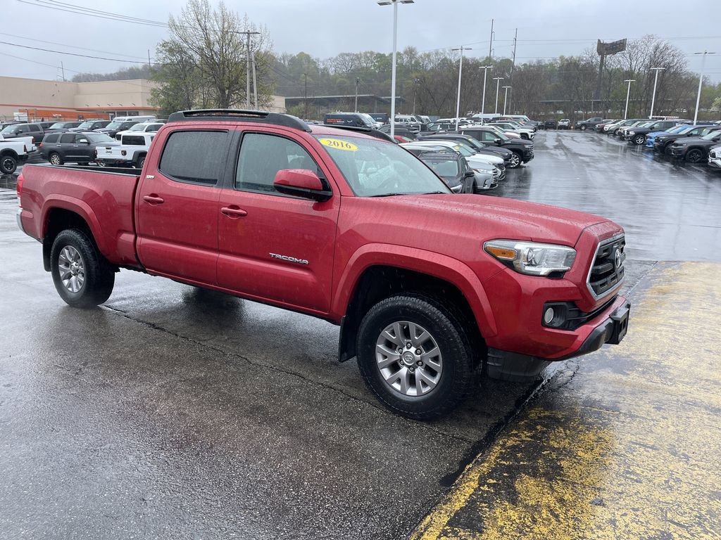 Used 2016 Toyota Tacoma SR5 w/ SR5 Appearance Package (SN) AWD/4WD image 6