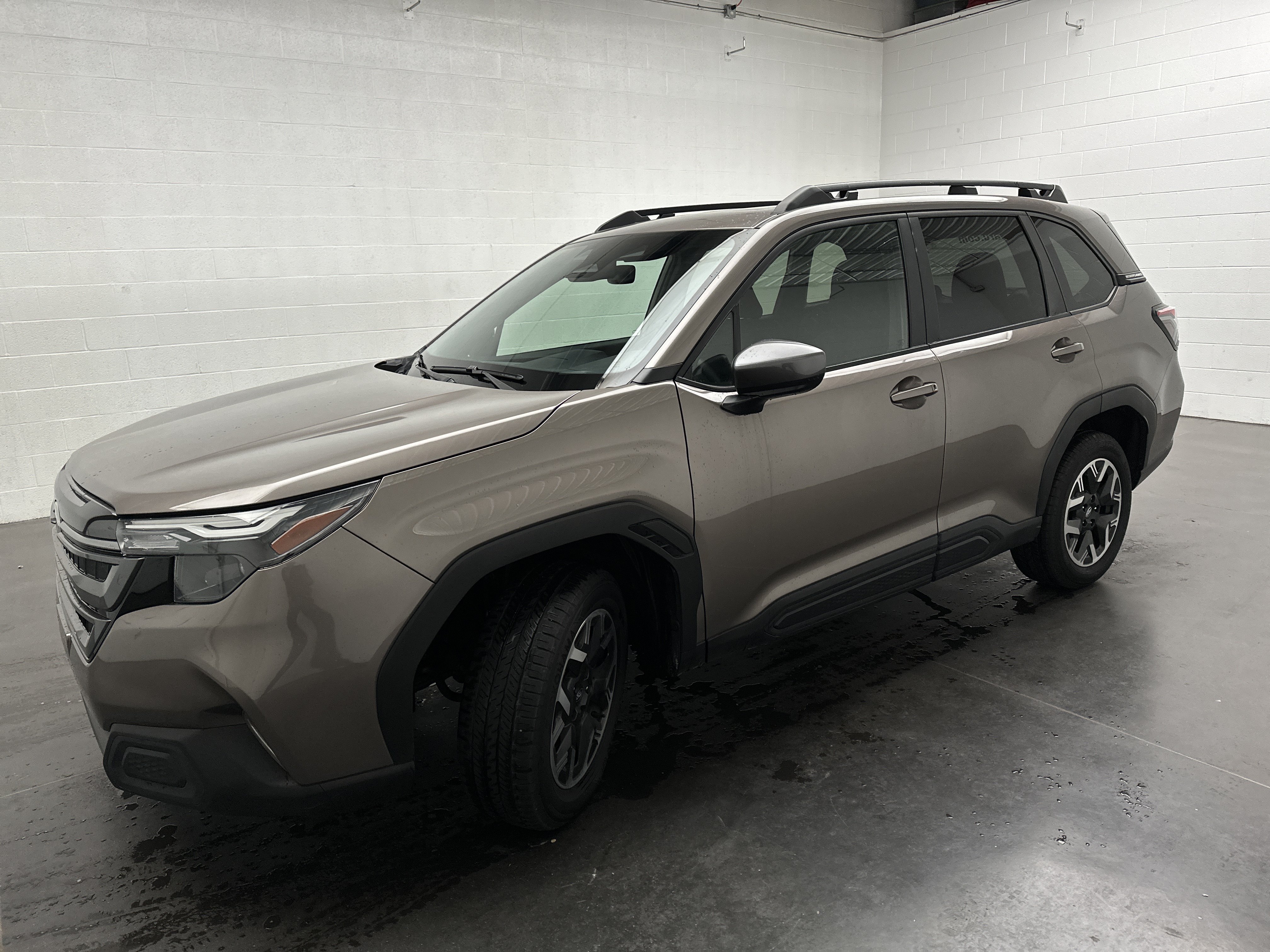 Used 2025 Subaru Forester Premium AWD/4WD image 4