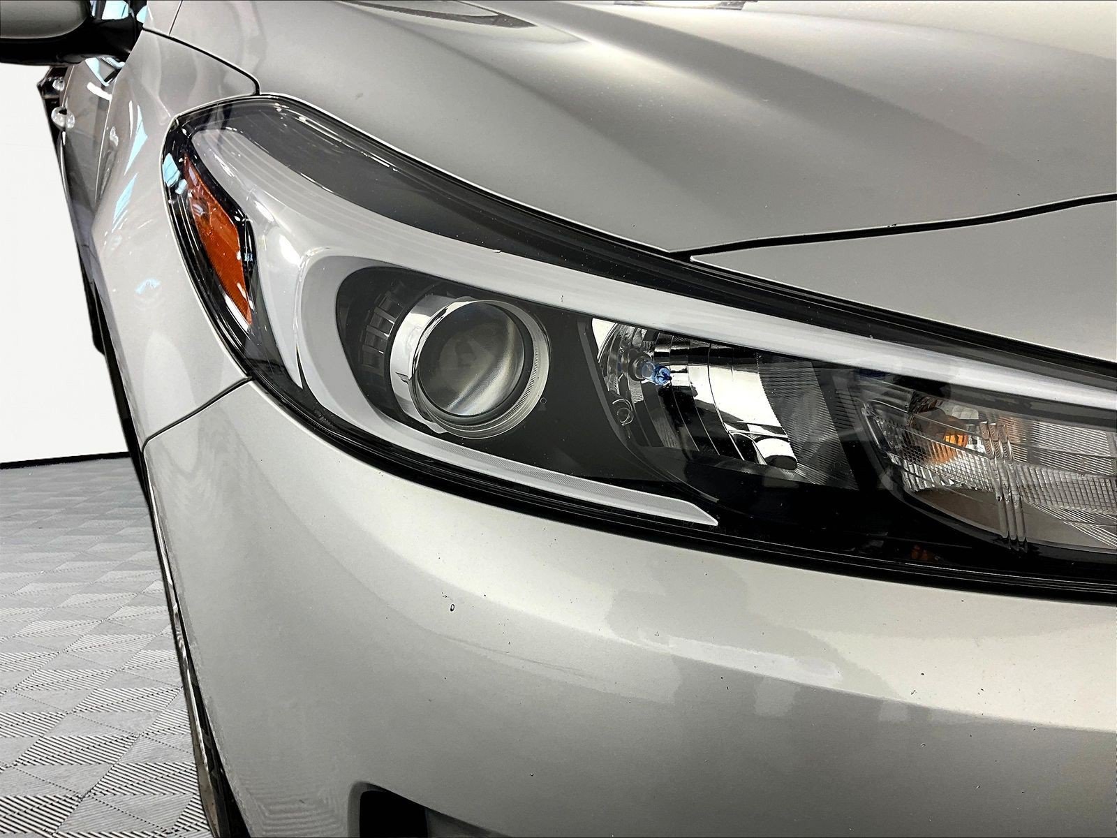 Used 2017 Kia Forte LX FWD image 25