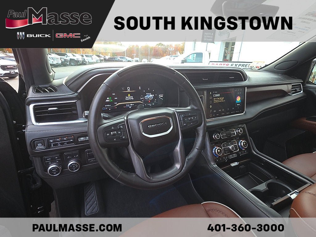 Used 2023 GMC Yukon Denali Ultimate AWD/4WD image 12