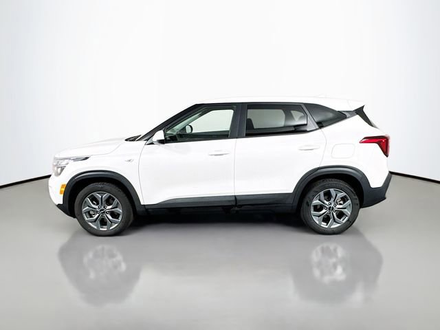 Used 2026 Kia Seltos LX AWD/4WD image 3