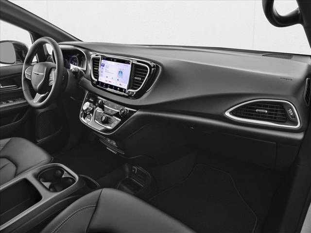 New 2026 Chrysler Voyager LX image 11