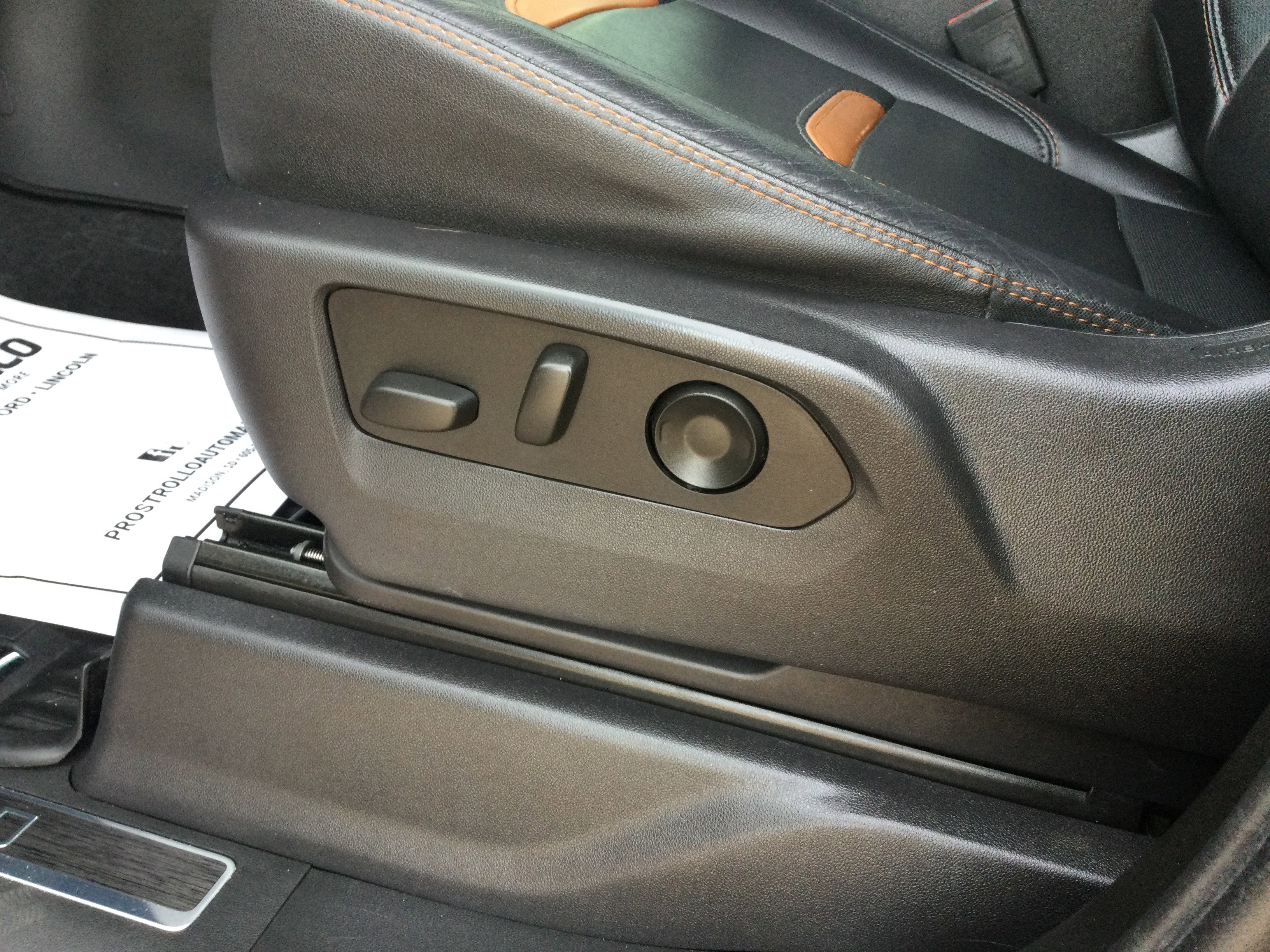 Used 2024 GMC Sierra 1500 AT4 w/ Technology Package image 12
