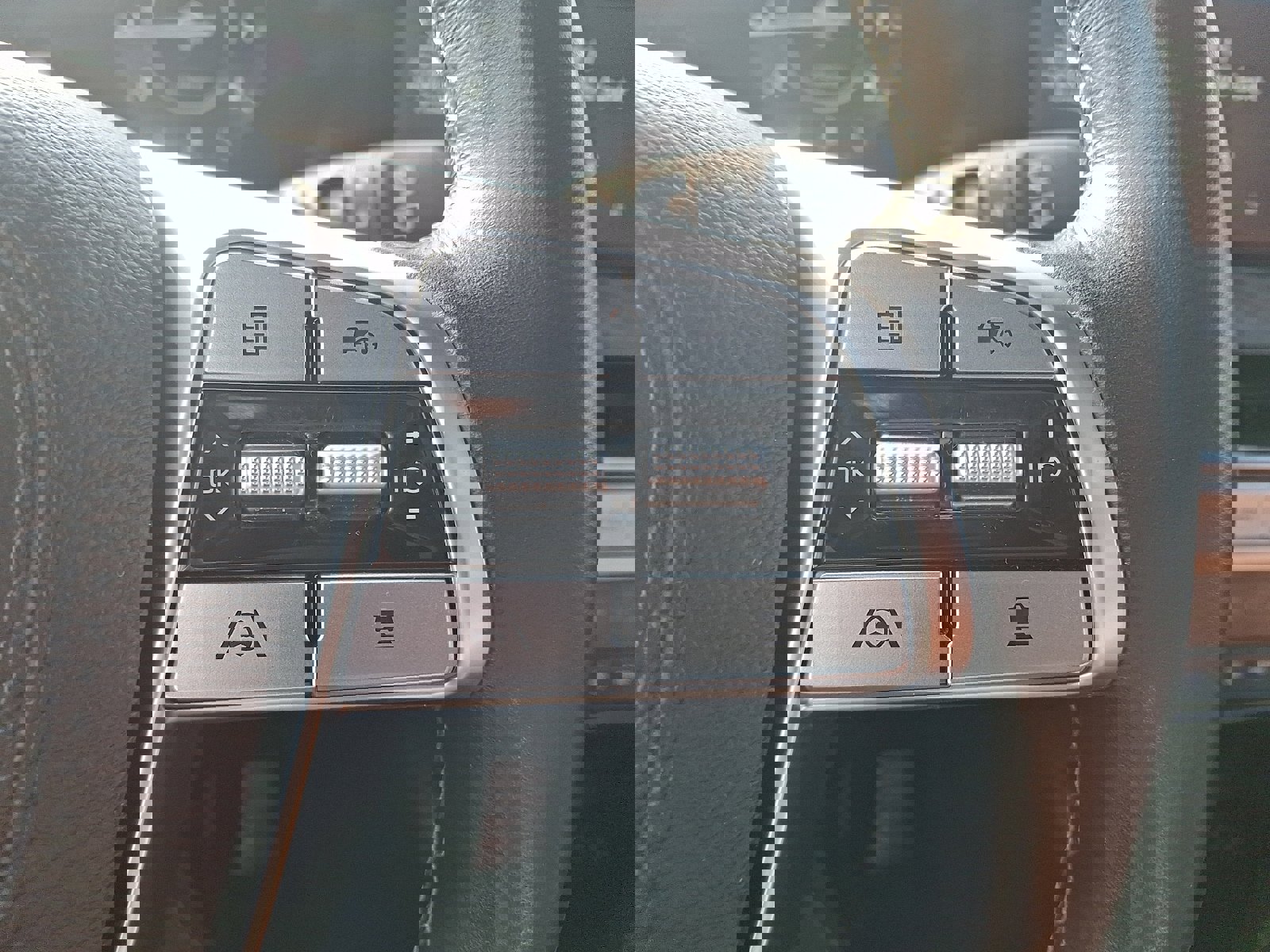 Used 2023 Kia Telluride SX image 22