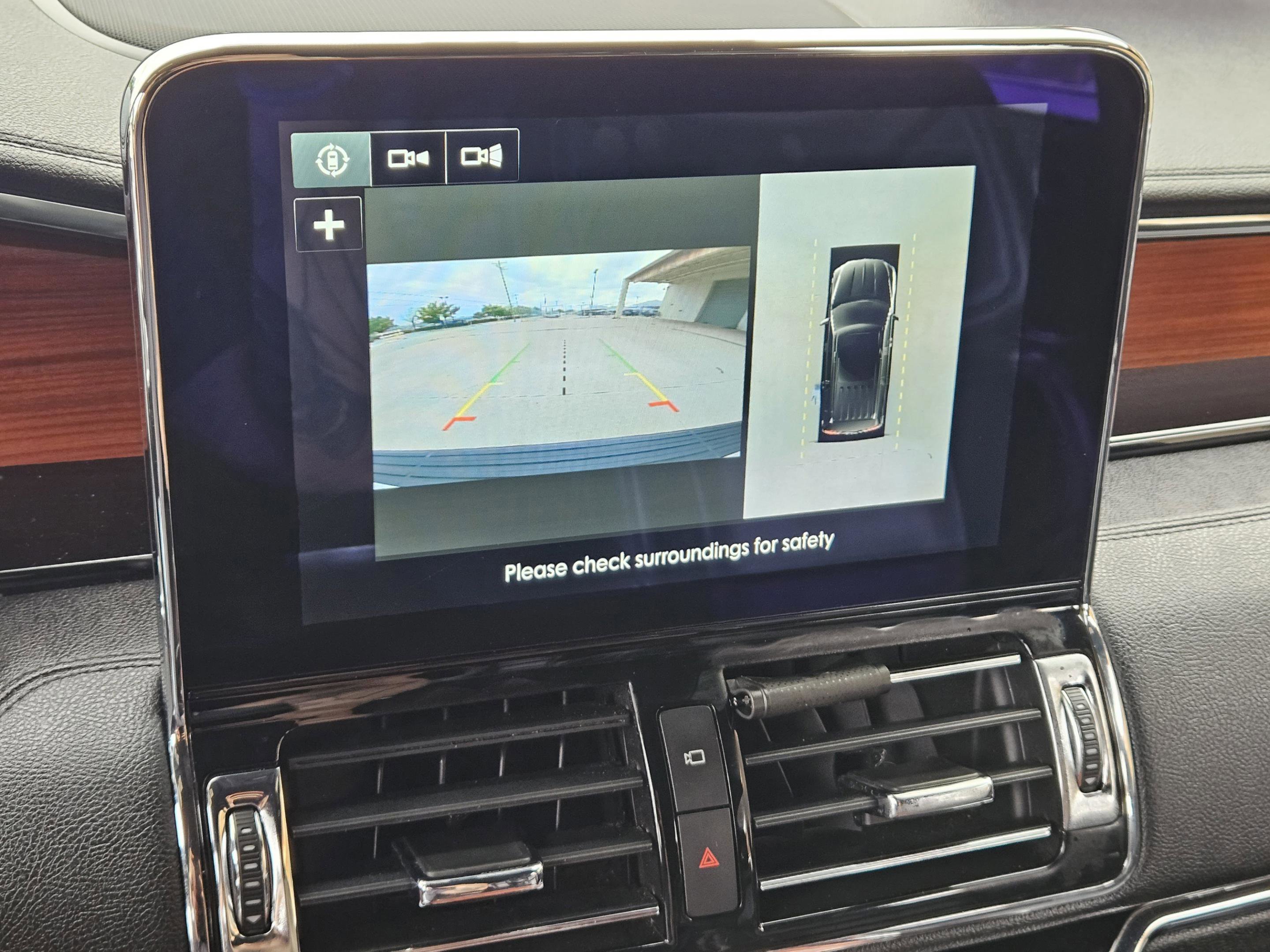 Used 2019 Lincoln Navigator Reserve image 18