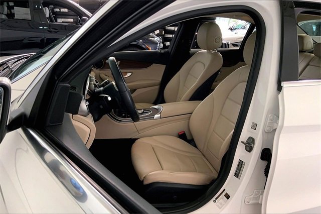 Used 2021 Mercedes-Benz C 300 Sedan image 25