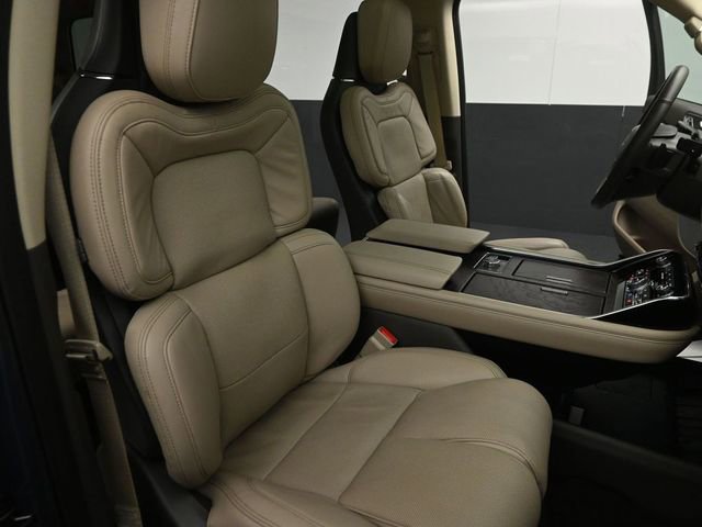 Used 2023 Lincoln Navigator Reserve image 33