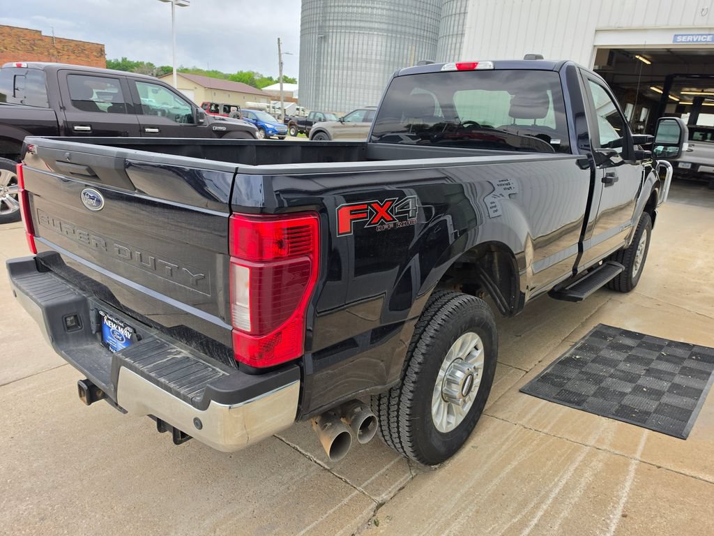 Used 2021 Ford F350 XLT w/ XLT Value Package AWD/4WD image 5