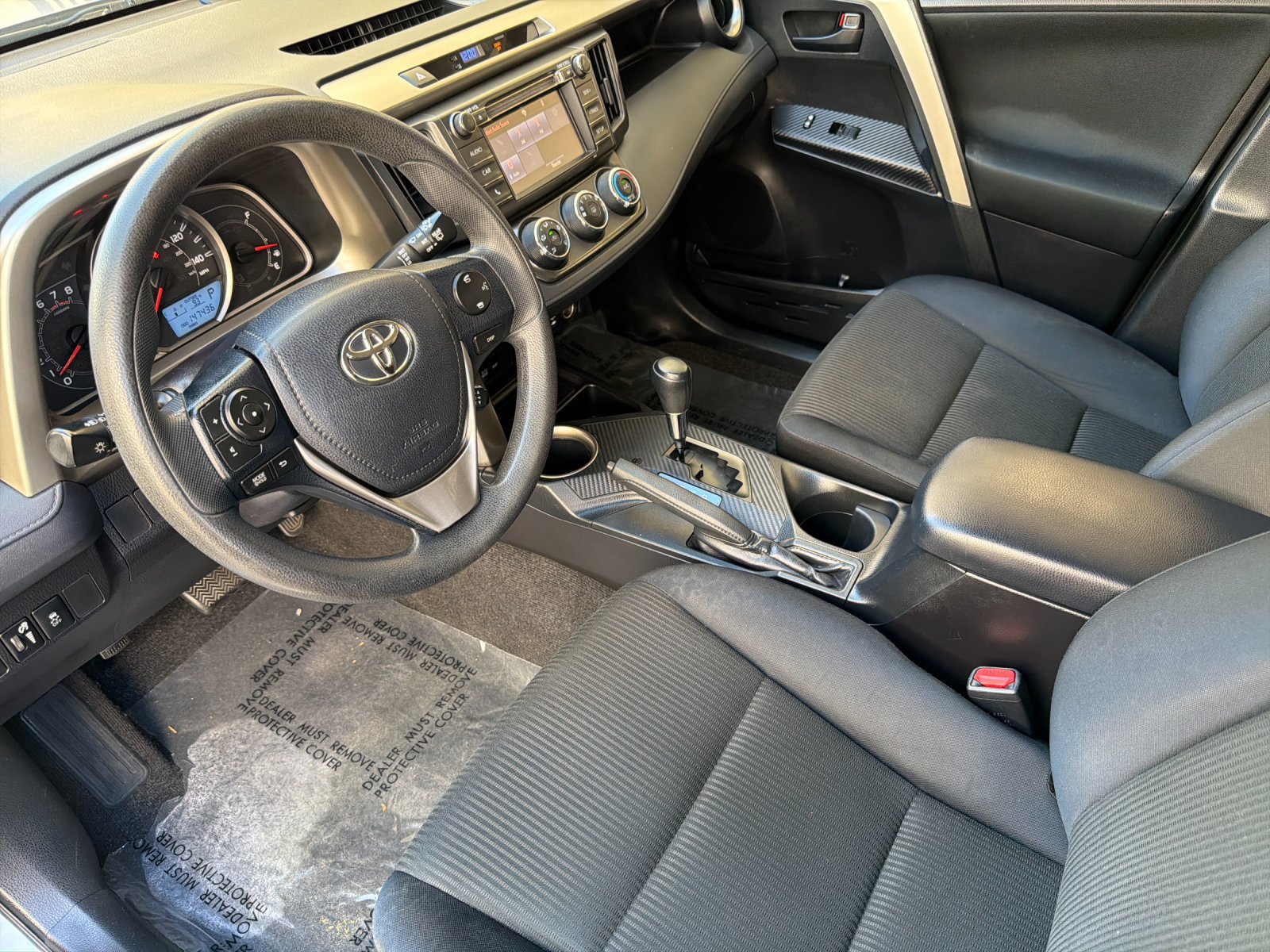 Used 2015 Toyota RAV4 LE FWD image 11