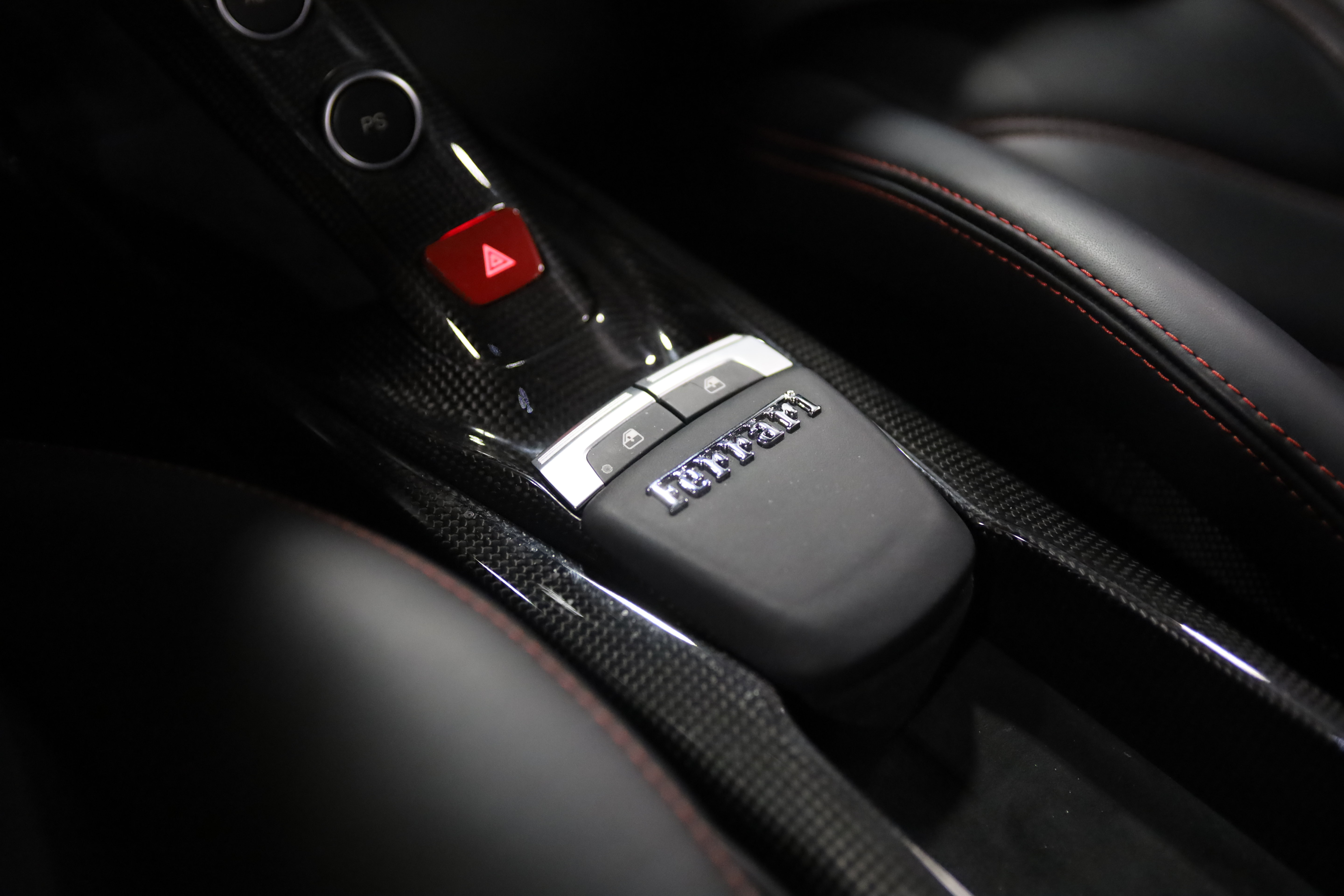 Used 2016 Ferrari 488 GTB RWD image 32