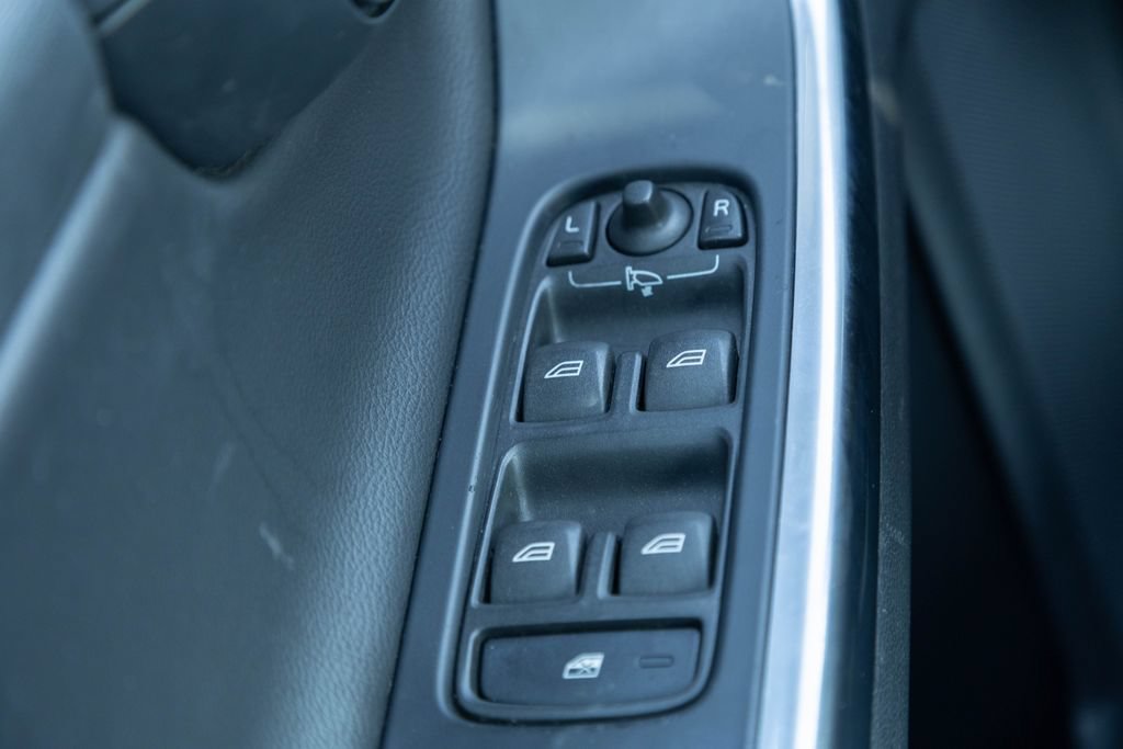 Used 2015 Volvo S60 T5 Premier w/ Convenience Package AWD/4WD image 25