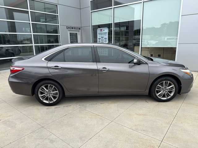 Used 2017 Toyota Camry SE FWD image 8