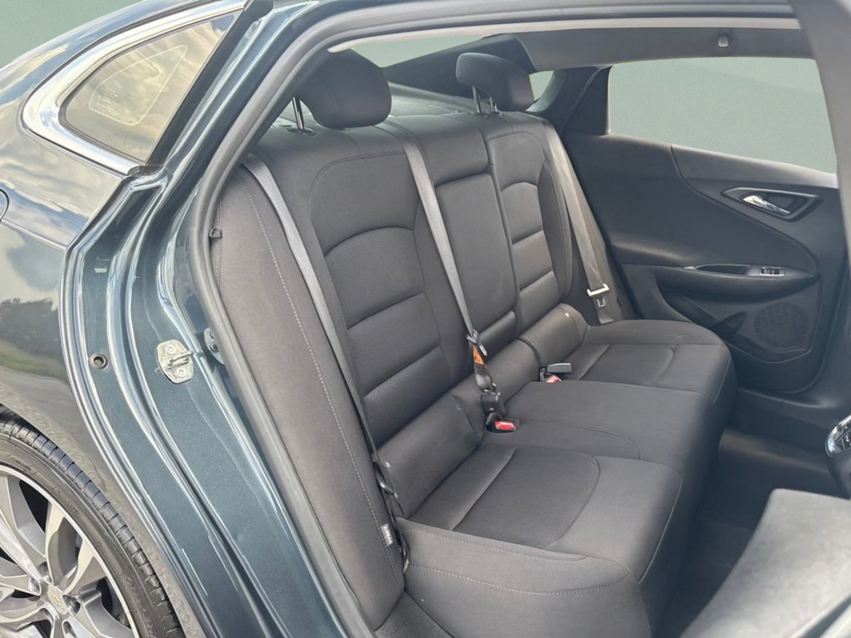 Used 2021 Chevrolet Malibu LT FWD image 21