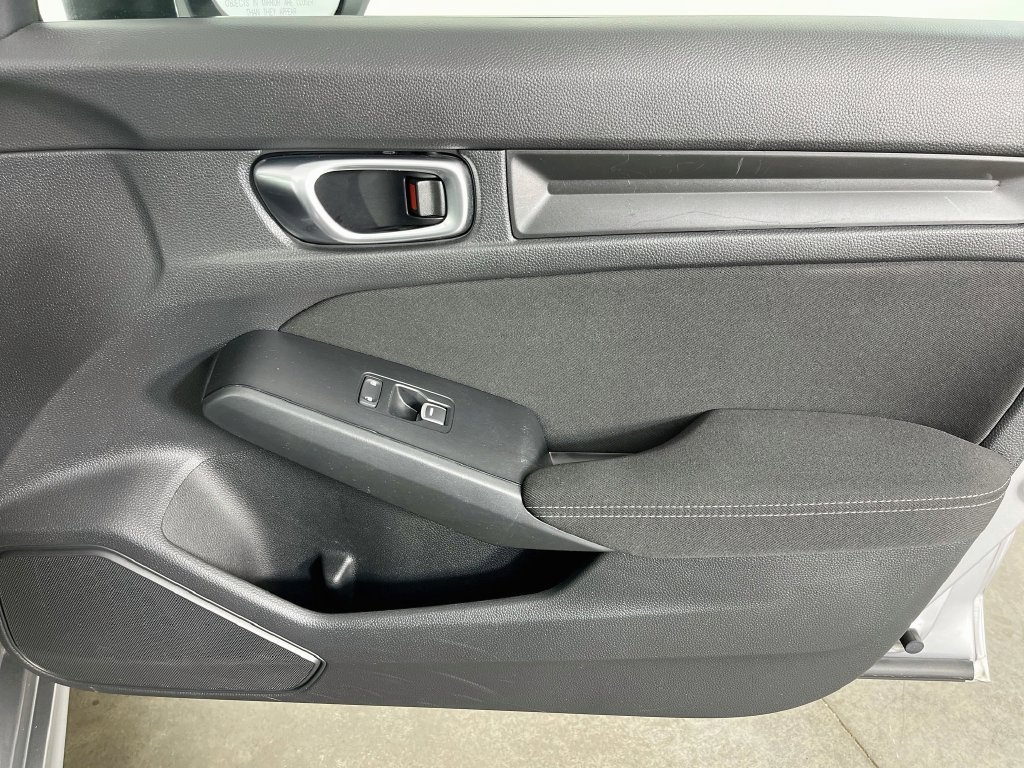 Used 2023 Honda Civic Sport image 28
