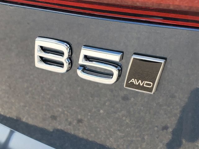 New 2026 Volvo XC60 B5 Ultra w/ Protection Package Premier AWD/4WD image 8