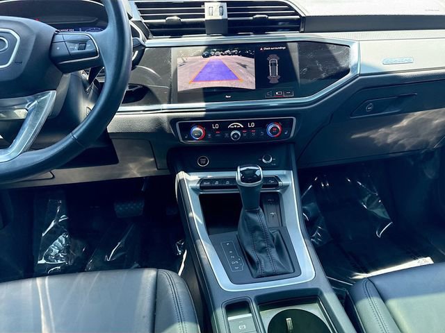 Certified 2023 Audi Q3 2.0T Premium w/ Convenience Package AWD/4WD image 18
