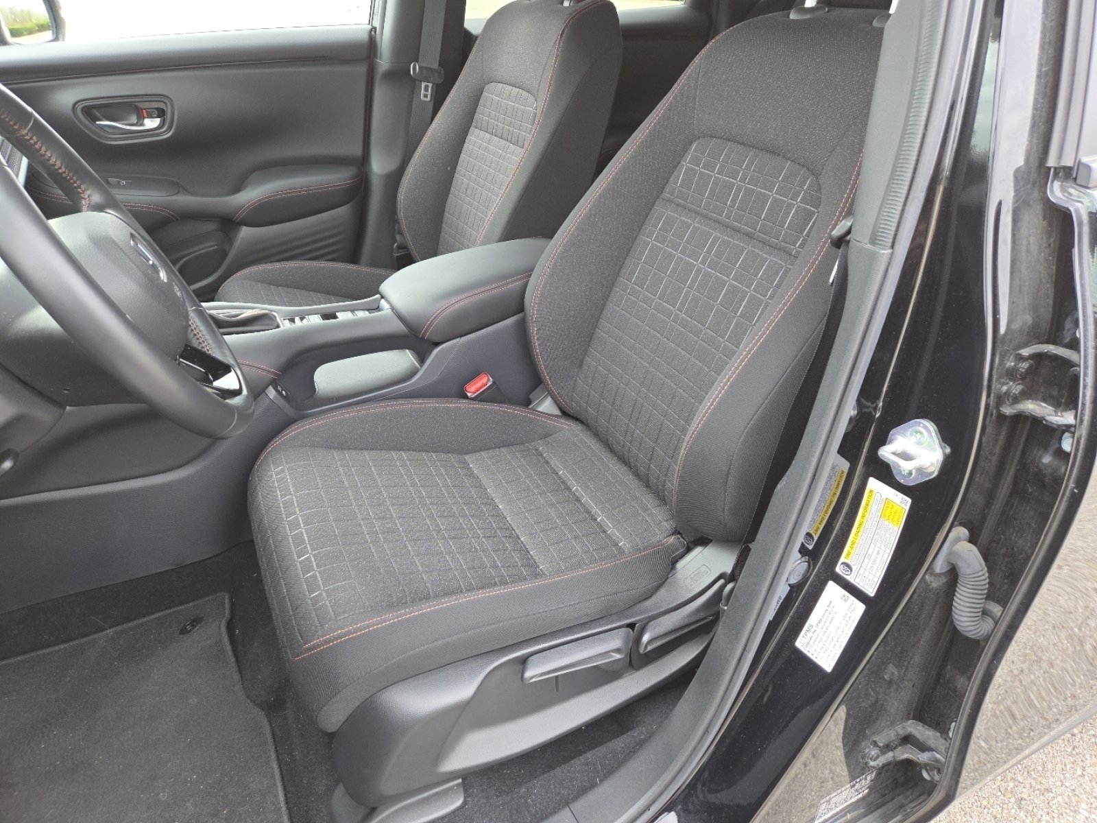 Used 2024 Honda HR-V Sport image 25