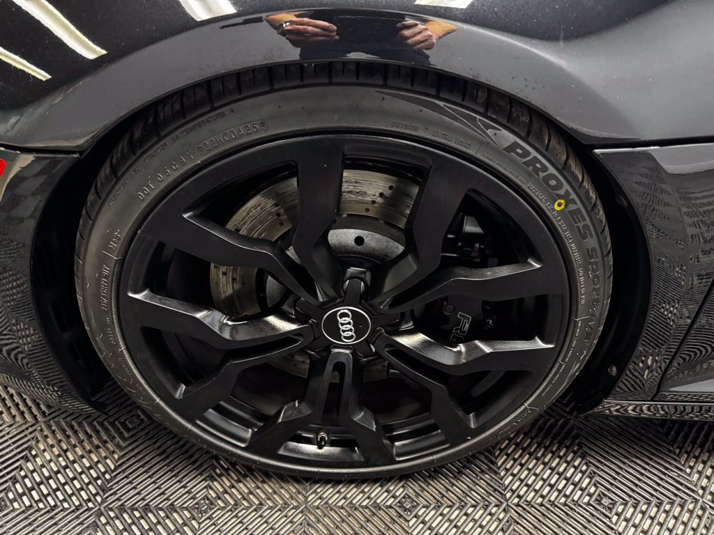 Used 2011 Audi R8 V10 AWD/4WD image 21