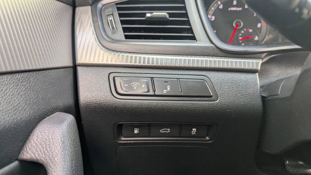 Used 2018 Hyundai Sonata Sport FWD image 30