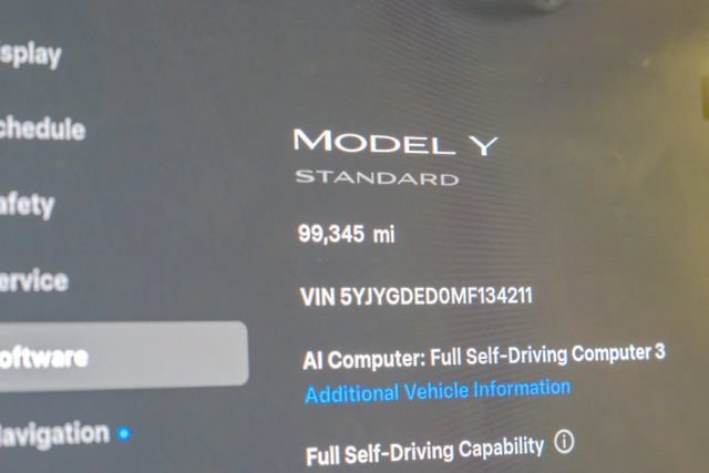 Used 2021 Tesla Model Y 2WD image 28