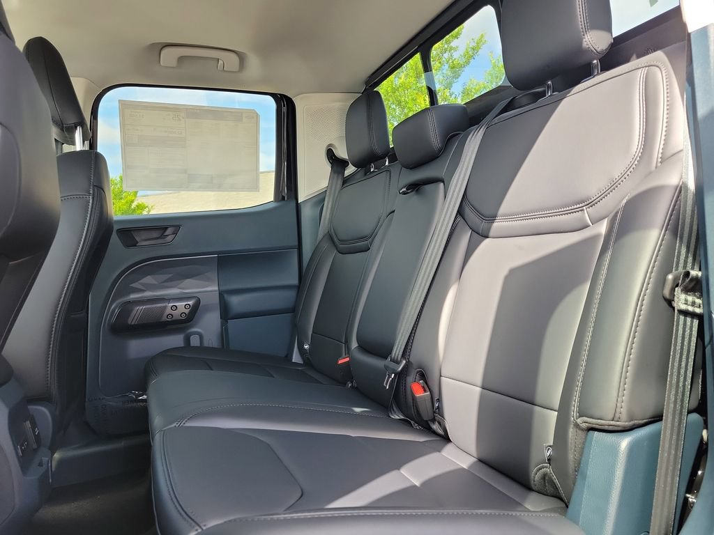 New 2026 Ford Maverick Lariat w/ Black Appearance Package AWD/4WD image 9