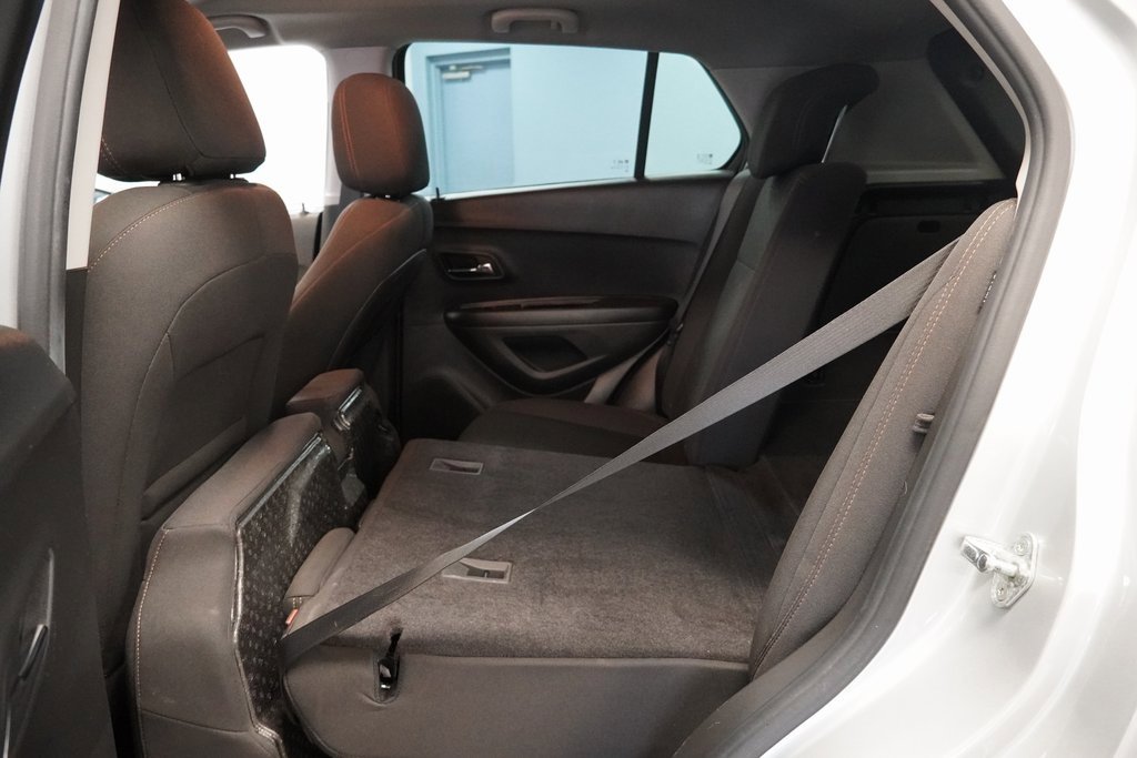 Used 2021 Chevrolet Trax LS w/ Tint and Cruise Package image 26