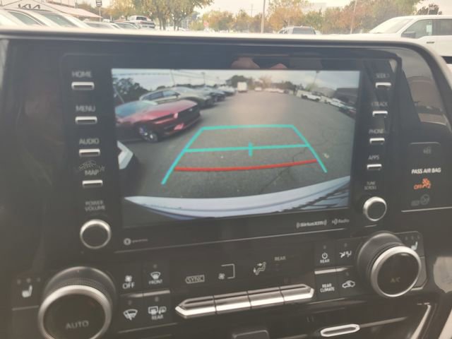 Used 2021 Toyota Highlander XLE image 21