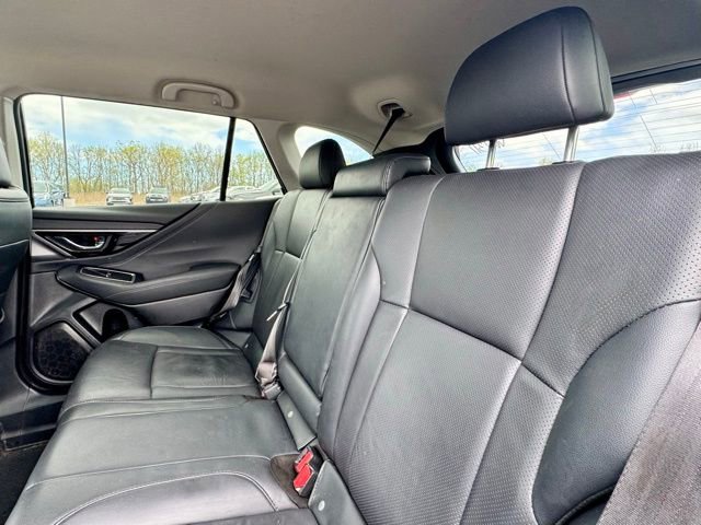 Used 2022 Subaru Outback Limited AWD/4WD image 17