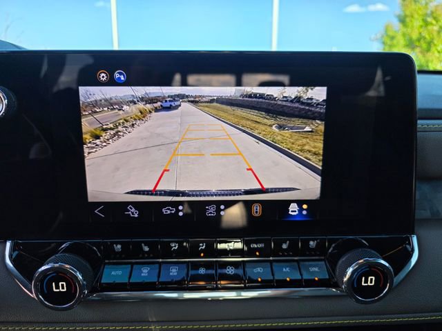 Used 2025 Chevrolet Colorado ZR2 w/ Technology Package image 21