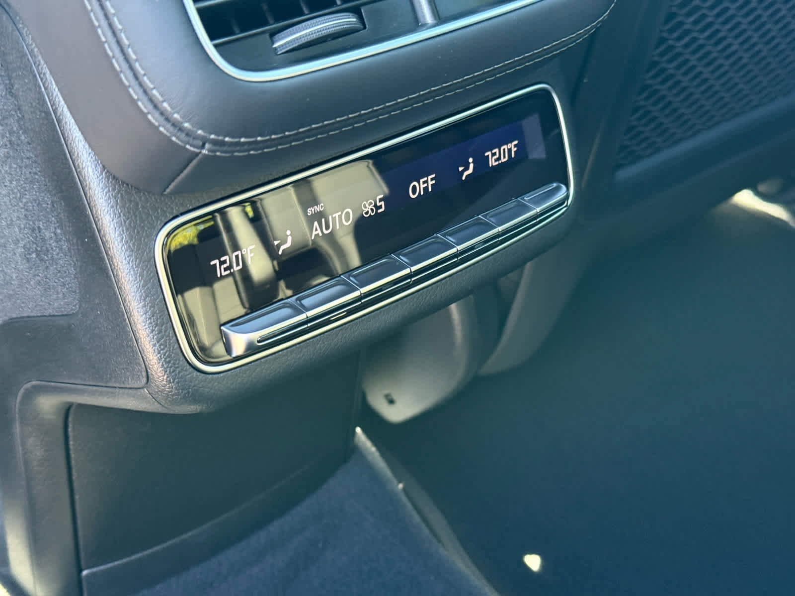 New 2026 Mercedes-Benz GLS 580 4MATIC image 34